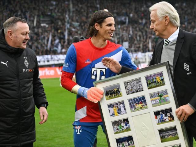 1676810518124080074.jpg 开云APP-红牌是天灾,轮换与换人是人祸,拜仁危机死灰复燃