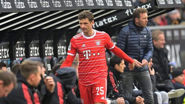 1676810463303090938.jpeg 开云APP-红牌是天灾,轮换与换人是人祸,拜仁危机死灰复燃