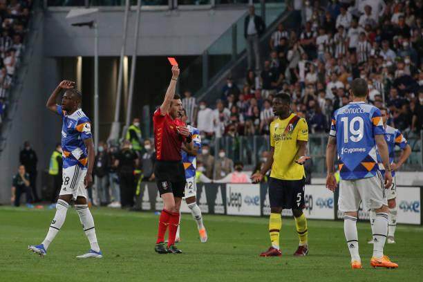 1650152715233099031.jpg 开云体育入口-囧叔丑陋足球遭老板吐槽 皮耶罗回归秀被尤文搞砸