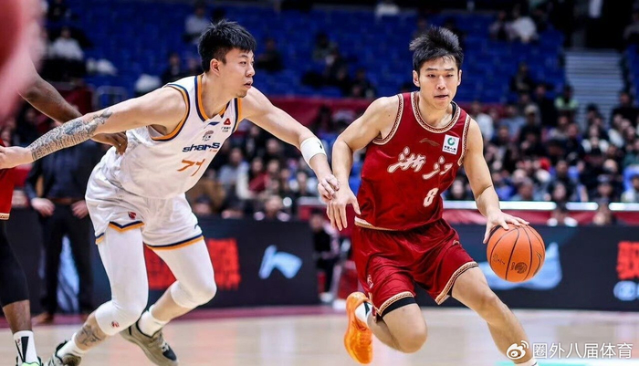 开云官网-郭艾伦缺席,上海大胜广州!张镇麟9中1狂打铁,王哲林破万分大关|上海队|洛夫顿|浙江队|浙江男篮|上海男篮_新浪体育_新浪新闻
