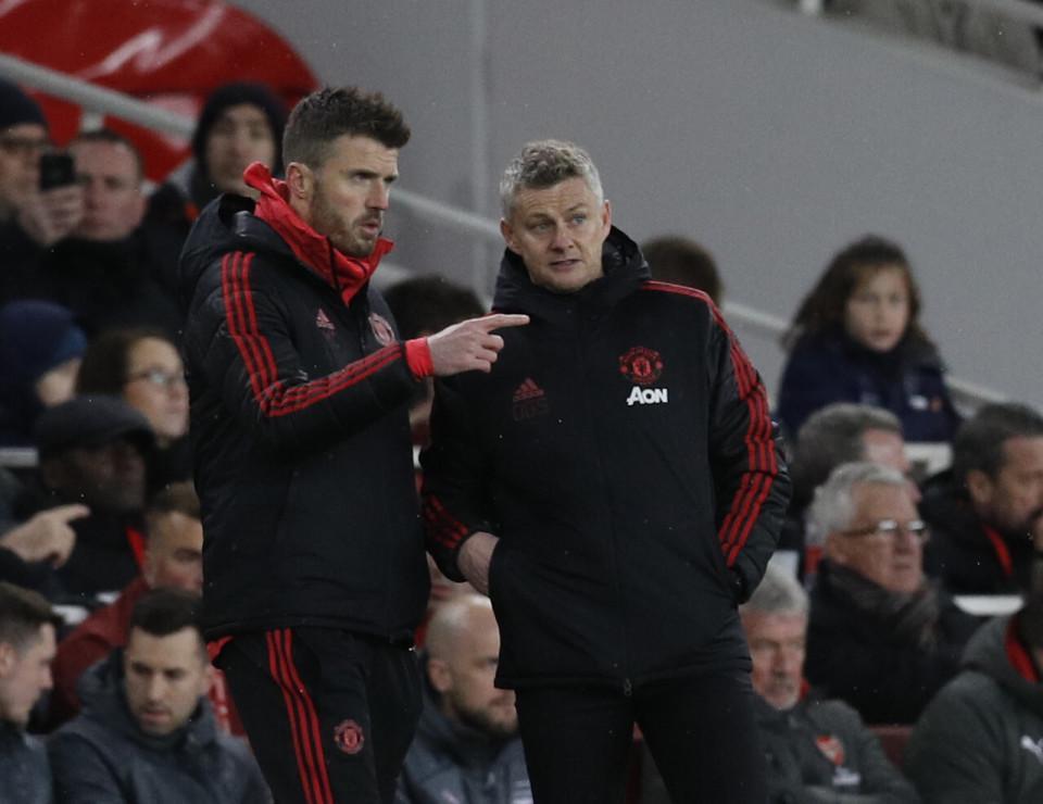 卡里克为何逆转娃娃脸？名记：他不盼着转正，一招打动体育总监