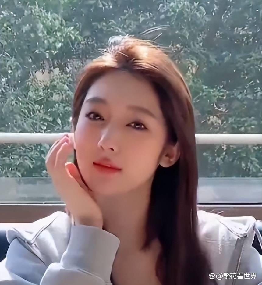 开云体育入口-亲手送吴亦凡入狱5年后,都美竹迎噩耗,法院出手或使其饭碗不保