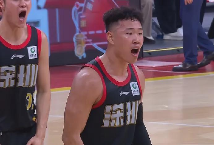 开云-17中12！季后赛开门红！中国男篮新晋第一后卫